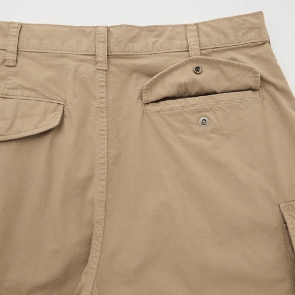 Uniqlo Cargo Shorts - Khaki - Large - Picture 4 of 7